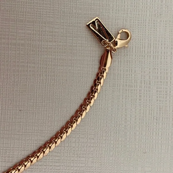 Gold Choker - Picture 6 of 6